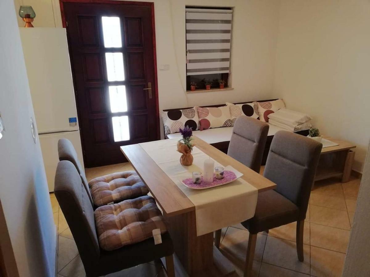 Apartman Pajo Селине Екстер'єр фото