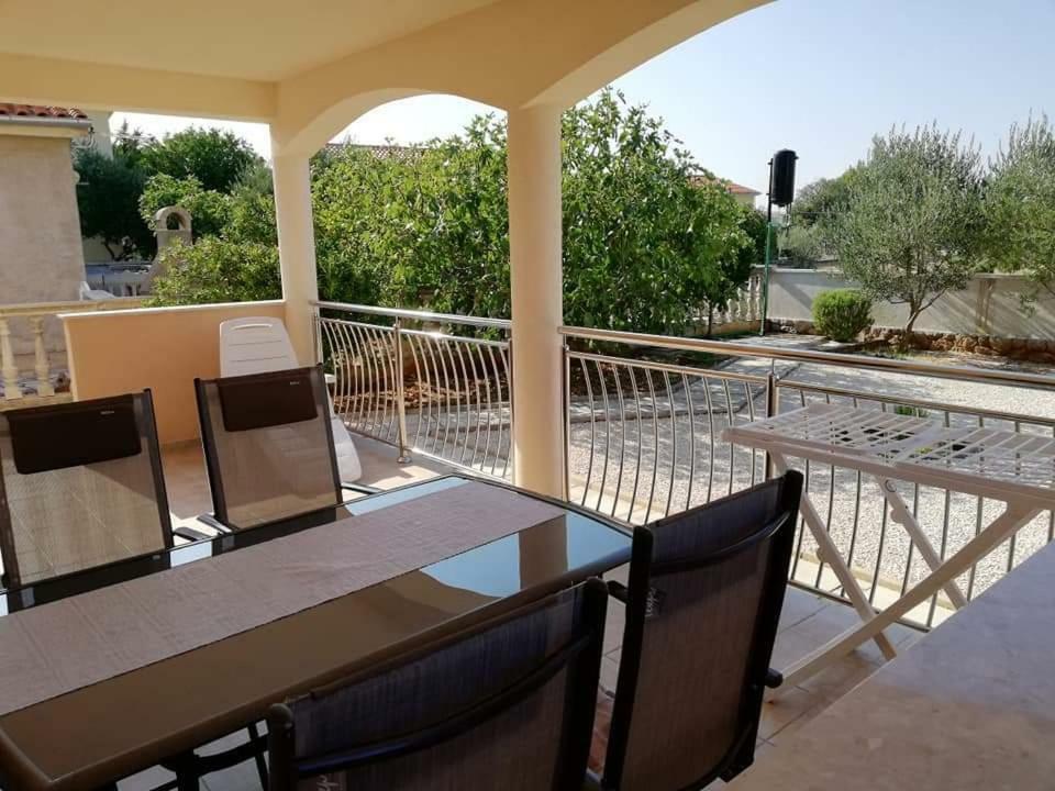 Apartman Pajo Селине Екстер'єр фото