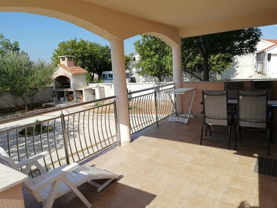 Apartman Pajo Селине Екстер'єр фото